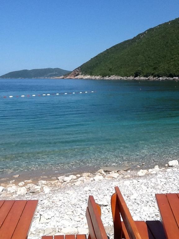 Villa Mirista Luštica Camera foto